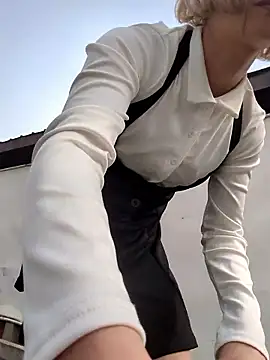 Snapshot of takusaki223 chatting on March 30, 5:30 am takusaki223 online show from March 30, 5:30 am