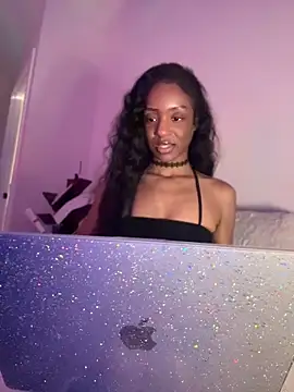 LoveDreaux online show from May 7, 2:28 am