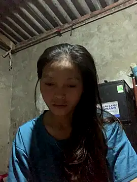 Snapshot of Halyy_xx chatting on September 30, 10:37 pm Halyy xx online show from September 30, 10:37 pm