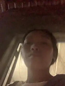 Snapshot of Halyy_xx chatting on October 24, 10:00 am Halyy xx online show from October 24, 10:00 am