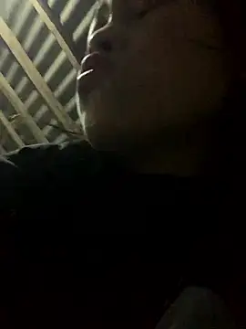 Snapshot of Halyy_xx chatting on January 18, 11:47 am Halyy xx online show from January 18, 11:47 am