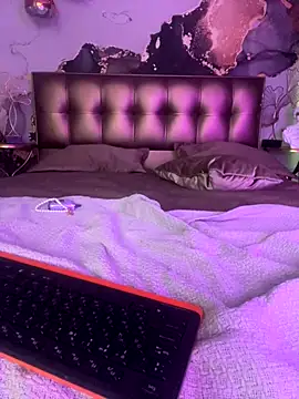 UnatedBabe online show from October 17, 12:25 am