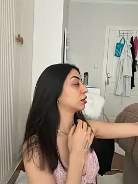 Snapshot of truthforliess chatting on February 24, 11:30 am truthforliess online show from February 24, 11:30 am