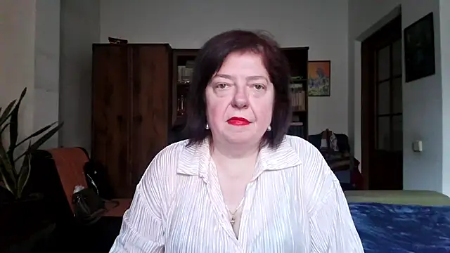 Snapshot of Violet_Pulse chatting on April 7, 12:16 pm Violet Pulse online show from April 7, 12:16 pm