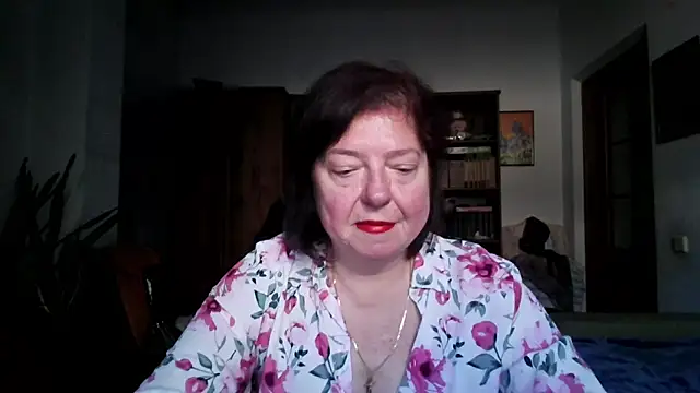 Snapshot of Violet_Pulse chatting on April 15, 2:35 pm Violet Pulse online show from April 15, 2:35 pm