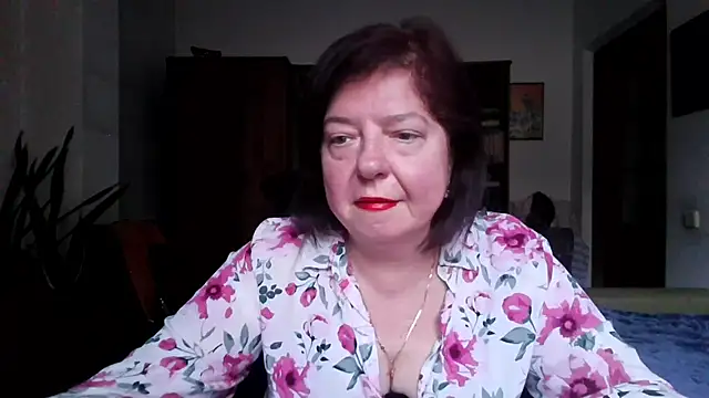 Snapshot of Violet_Pulse chatting on April 16, 2:29 pm Violet Pulse online show from April 16, 2:29 pm
