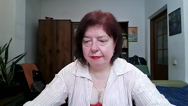Snapshot of Violet_Pulse chatting on May 10, 12:54 pm Violet Pulse online show from May 10, 12:54 pm
