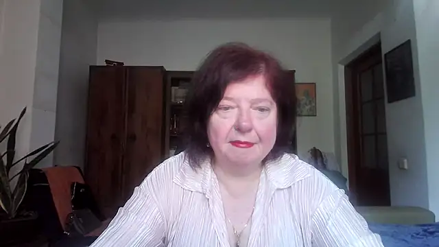 Snapshot of Violet_Pulse chatting on May 15, 10:22 am Violet Pulse online show from May 15, 10:22 am