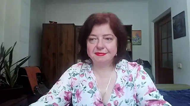 Snapshot of Violet_Pulse chatting on May 18, 1:39 pm Violet Pulse online show from May 18, 1:39 pm