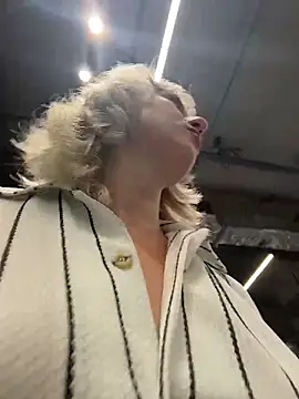 RonnieKiss online show from March 28, 12:49 pm