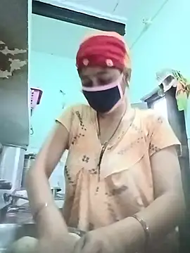 Cute-Charvii online show from May 14, 12:50 am