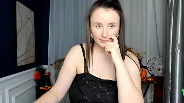 Snapshot of LilaWinks chatting on October 30, 1:12 pm LilaWinks online show from October 30, 1:12 pm