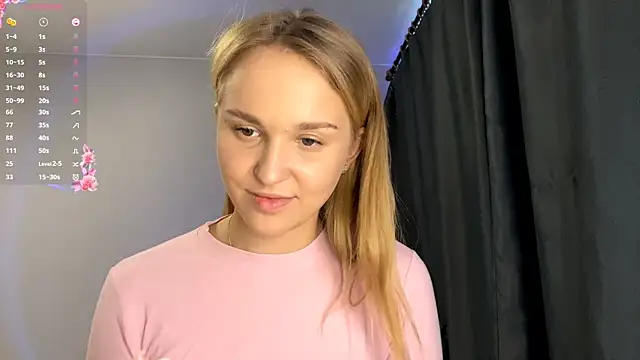 Snapshot of TanekaBoitel chatting on September 24, 11:13 am TanekaBoitel online show from September 24, 11:13 am