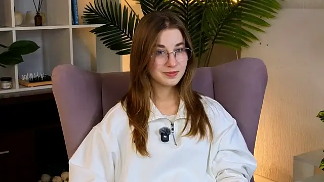 Snapshot of ErnestinaHolthoff chatting on September 20, 3:02 pm ErnestinaHolthoff online show from September 20, 3:02 pm