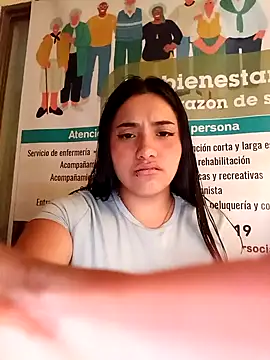 Snapshot of ANDREA-10_ chatting on March 13, 1:51 pm ANDREA-10 online show from March 13, 1:51 pm