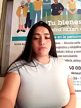 Snapshot of ANDREA-10_ chatting on March 25, 3:18 pm ANDREA-10 online show from March 25, 3:18 pm