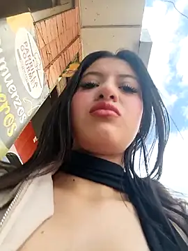 Snapshot of SALOME-28_ chatting on April 30, 2:56 pm SALOME-28 online show from April 30, 2:56 pm