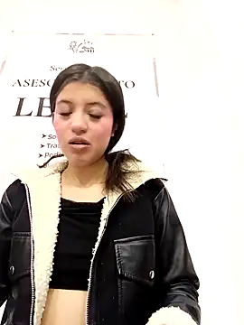 Snapshot of SALOME-28_ chatting on May 11, 12:55 pm SALOME-28 online show from May 11, 12:55 pm