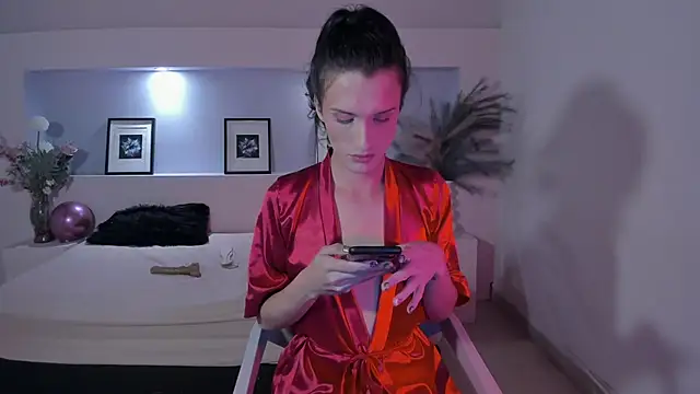 IsabelFernandez online show from October 2, 5:25 am