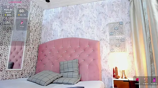 liam twiink online show from November 11, 7:47 pm