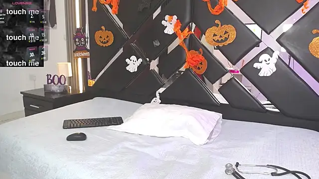 oblivionlove online show from October 27, 8:57 pm