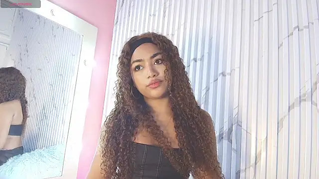 Missdionne curly online show from September 26, 11:25 am