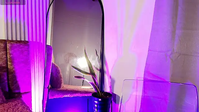 Missdionne curly online show from March 28, 10:26 am