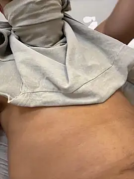 Snapshot of ArturRj chatting on September 19, 10:43 pm ArturRj online show from September 19, 10:43 pm