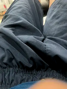 Snapshot of ArturRj chatting on September 23, 6:22 pm ArturRj online show from September 23, 6:22 pm