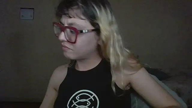 BlondieTami online show from March 30, 5:30 am