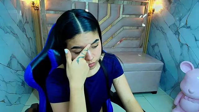 ambarina r online show from October 24, 3:19 pm