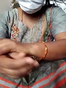 Snapshot of TeluguCuplehyd chatting on October 10, 6:12 am TeluguCuplehyd online show from October 10, 6:12 am