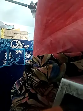 Snapshot of TeluguCuplehyd chatting on October 21, 4:13 am TeluguCuplehyd online show from October 21, 4:13 am