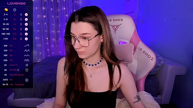 LinaBlossom  online show from February 17, 8:11 am