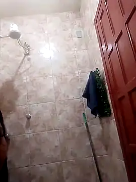 Snapshot of Crislove22 chatting on October 15, 5:35 pm Crislove22 online show from October 15, 5:35 pm