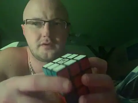 Snapshot of good_Dennis chatting on February 7, 9:40 pm good Dennis online show from February 7, 9:40 pm