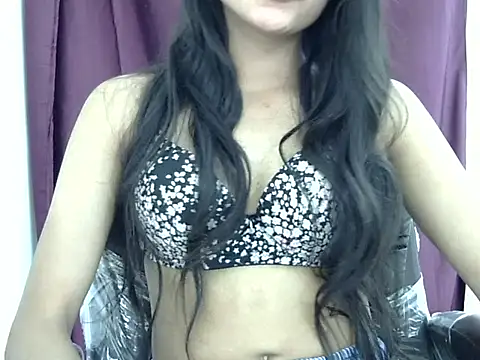 Snapshot of ExoticBarbie_01 chatting on September 25, 9:24 am ExoticBarbie 01 online show from September 25, 9:24 am