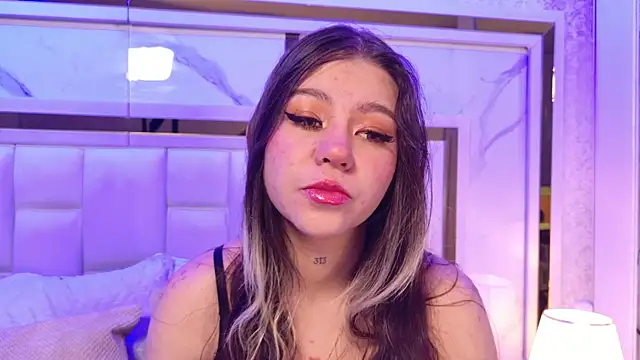 samanthaa sm online show from March 25, 11:38 am