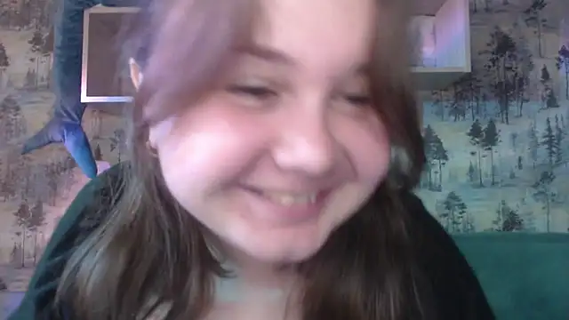 Snapshot of dream_come_true1 chatting on September 22, 11:56 am dream come true1 online show from September 22, 11:56 am