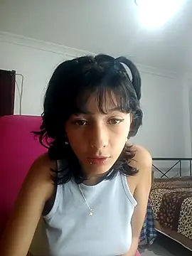 Snapshot of xoxo_milk chatting on September 22, 3:47 pm xoxo milk online show from September 22, 3:47 pm