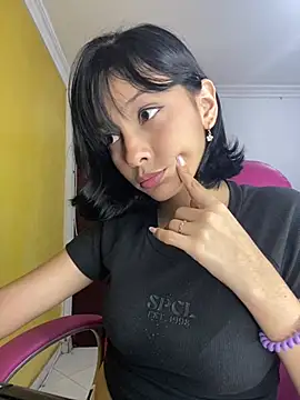 xoxo milk online show from January 15, 9:29 pm