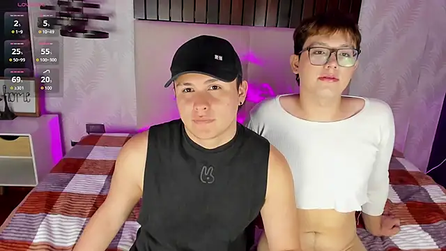 Snapshot of Boy2Boy_Aheat chatting on September 26, 3:54 am Boy2Boy Aheat online show from September 26, 3:54 am