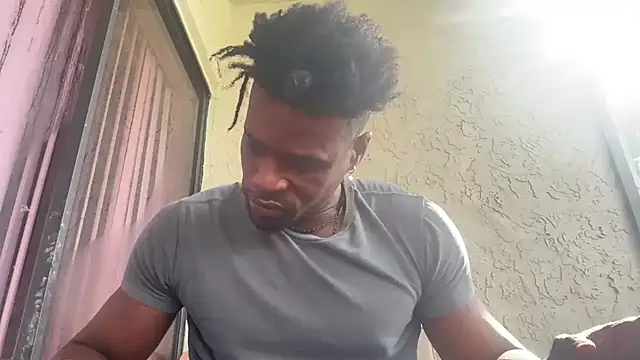 MrDaddyBlackNi9e online show from September 27, 2:11 pm