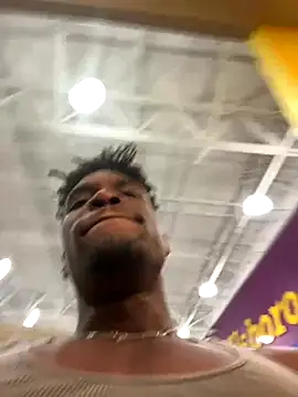 MrDaddyBlackNi9e online show from December 15, 4:39 am