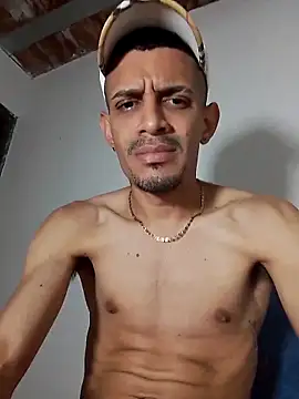 LATINO27CM online show from October 26, 2:17 am