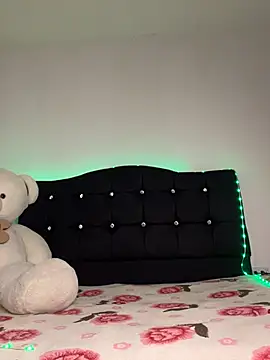 Linda rouse online show from December 14, 8:24 pm