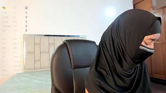 kalila latif online show from September 28, 3:23 am