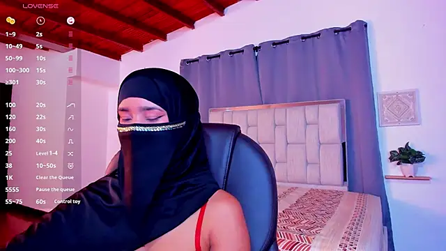 kalila latif online show from December 17, 2:17 am