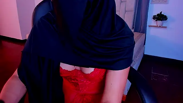 kalila latif online show from December 23, 2:31 am