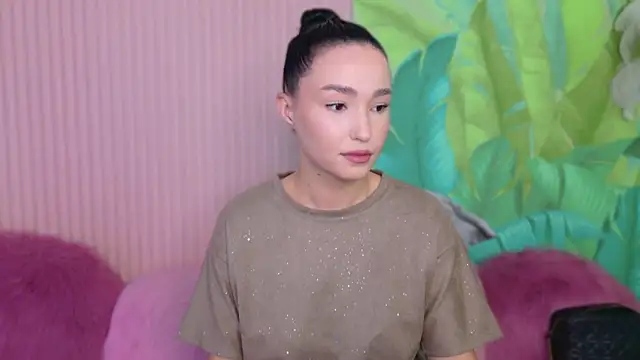 Snapshot of Amanda_Choi chatting on October 8, 5:38 am Amanda Choi online show from October 8, 5:38 am